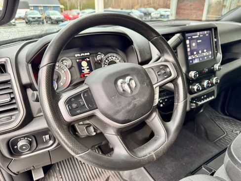 Used 2024 RAM 2500 Tradesman w/ Chrome Appearance Group AWD/4WD image 12