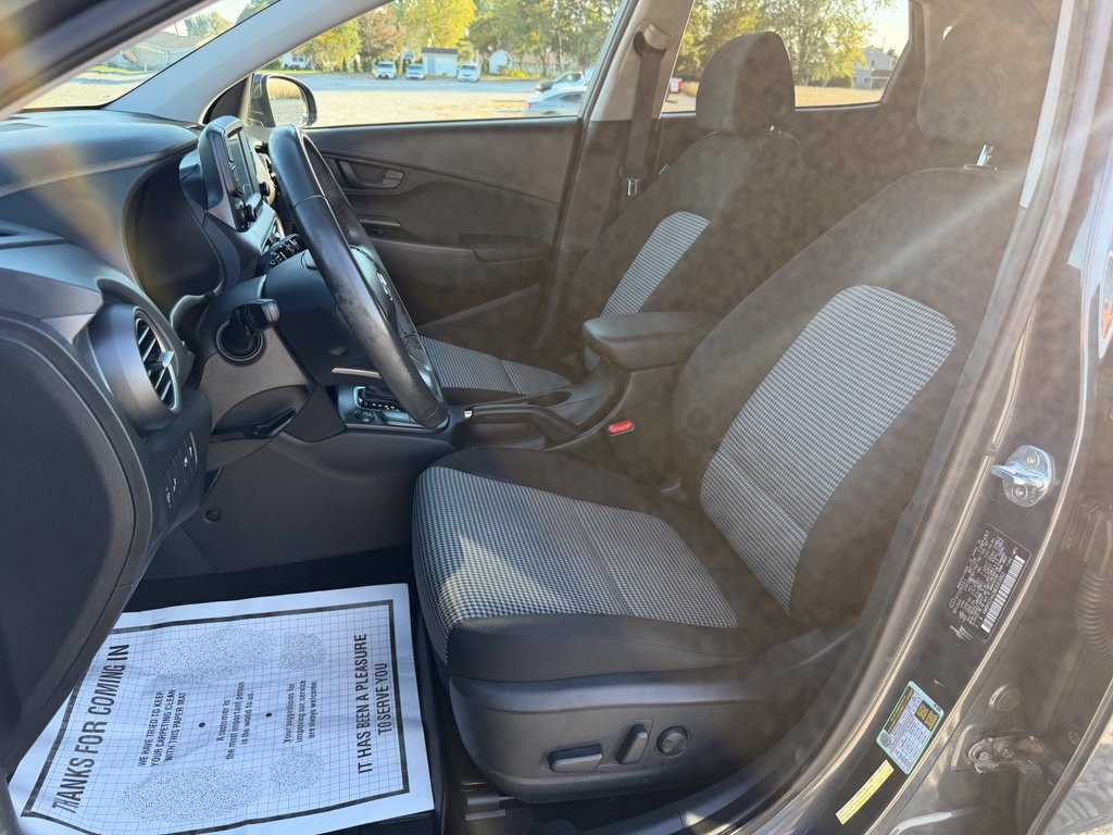 Used 2021 Hyundai Kona SEL Plus FWD image 3