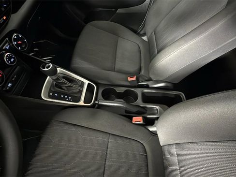 Used 2022 Hyundai Venue SE image 26