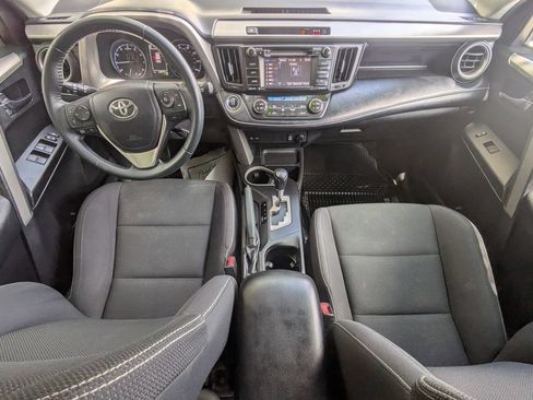 Used 2018 Toyota RAV4 XLE AWD/4WD image 14