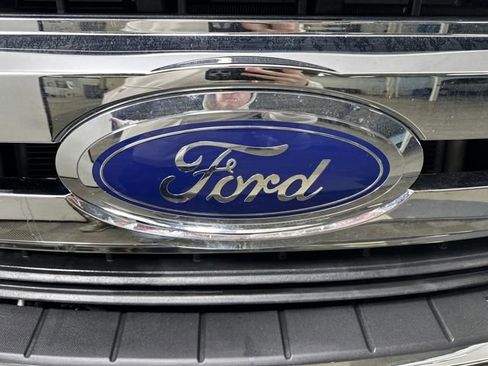 Used 2019 Ford F250 XL w/ STX Appearance Package image 9