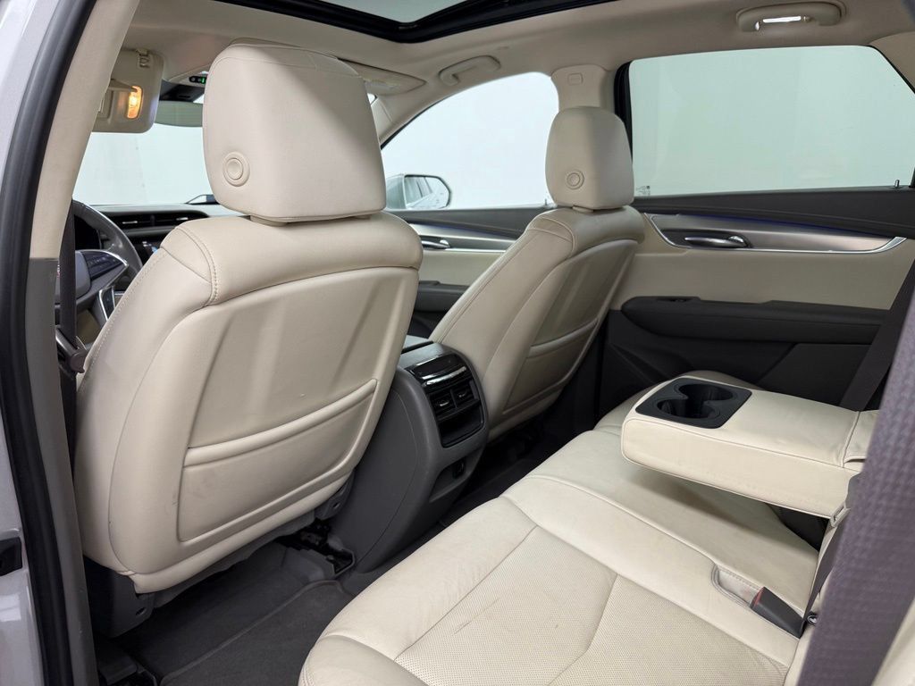 Used 2019 Cadillac XT5 Premium Luxury FWD image 15
