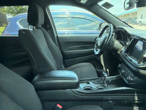 Used 2021 Dodge Durango SXT AWD/4WD image 2
