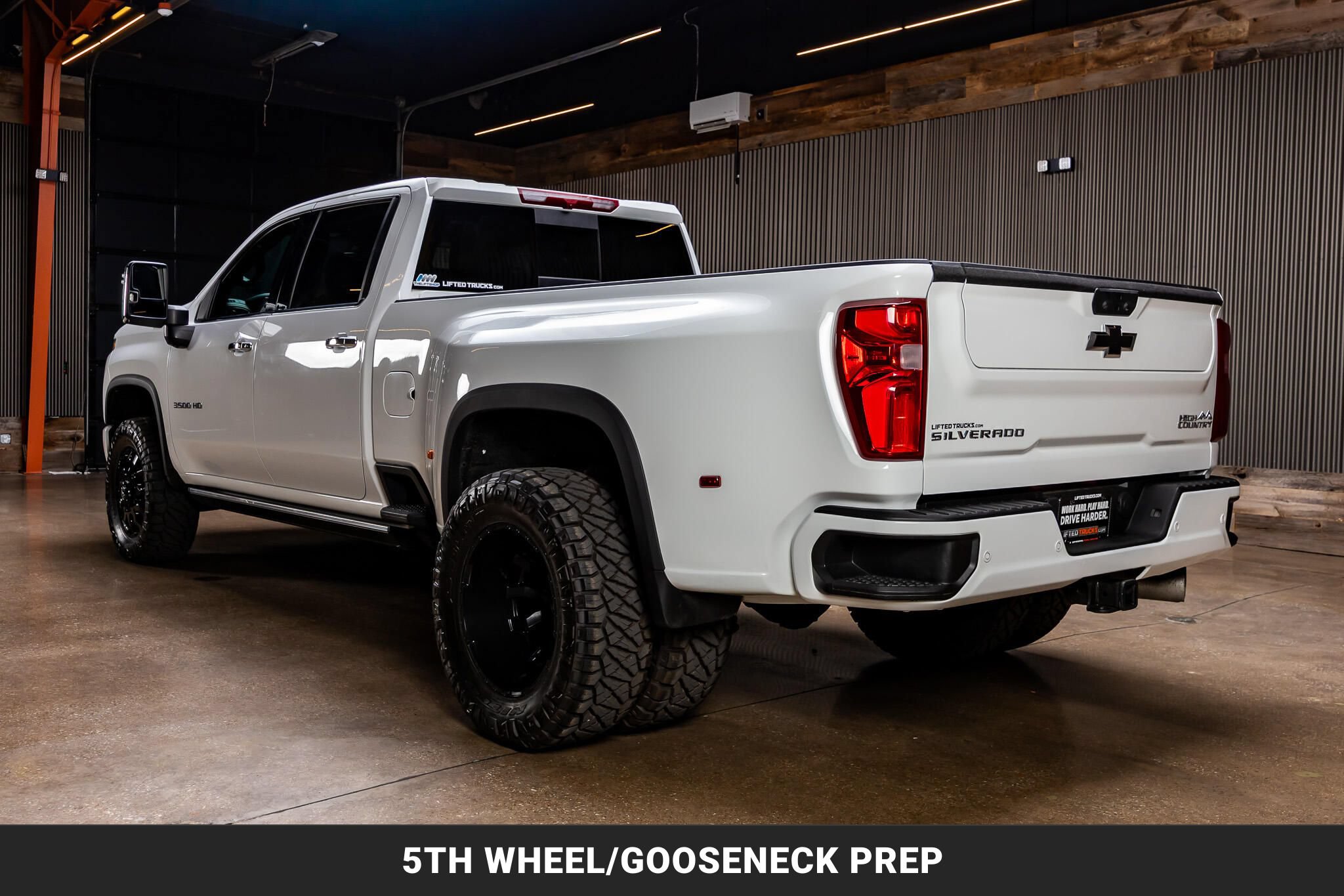 Used 2022 Chevrolet Silverado 3500 High Country w/ Safety Package II AWD/4WD image 7
