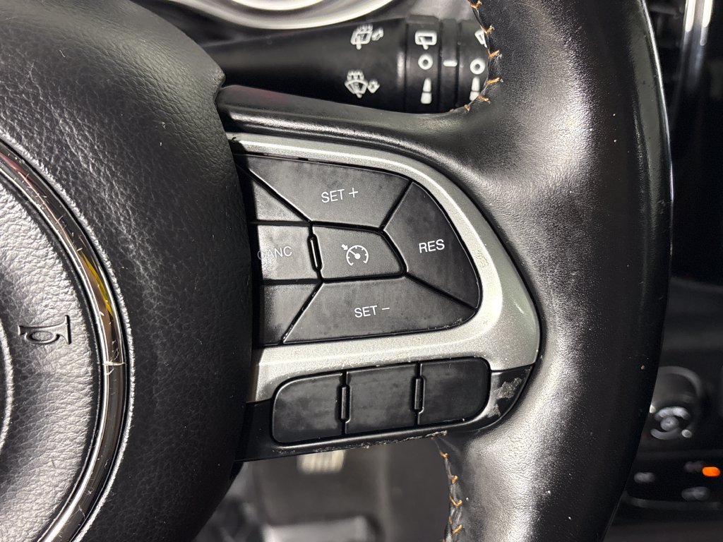 Used 2020 Jeep Compass Limited FWD image 19