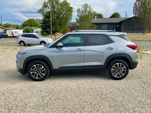 New 2026 Chevrolet TrailBlazer LT w/ LT Cold Weather Package image 2