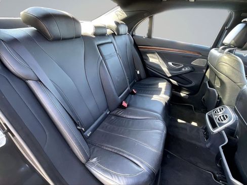 Used 2015 Mercedes-Benz S 550 Sedan image 27