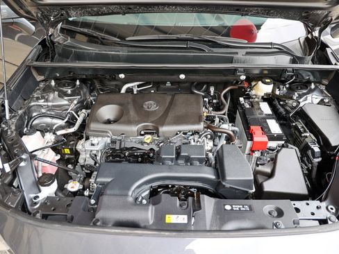 Certified 2025 Toyota RAV4 XLE w/ Convenience Package image 14