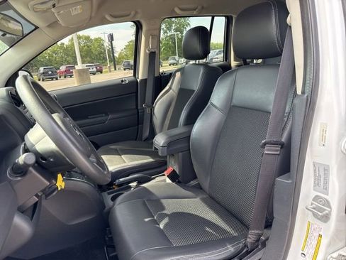 Used 2015 Jeep Compass Sport w/ Power Value Group AWD/4WD image 13