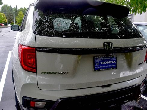 Used 2024 Honda Passport EX-L image 17