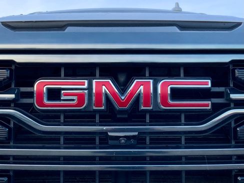 Used 2024 GMC Sierra 1500 AT4 w/ Technology Package image 22