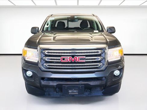 Used 2016 GMC Canyon SLE w/ SLE Convenience Package image 2