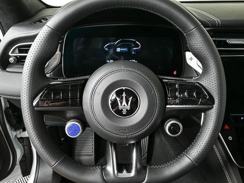 New 2025 Maserati Grecale Folgore image 10