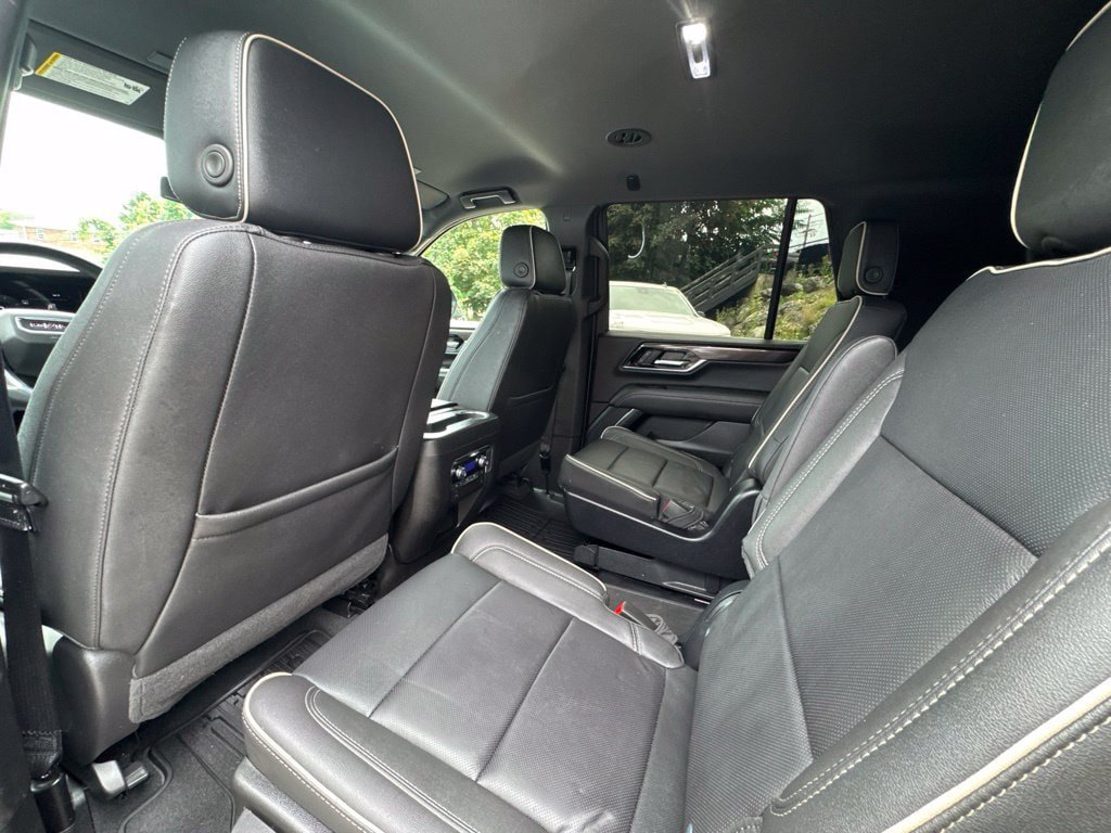 Used 2025 GMC Yukon Elevation AWD/4WD image 20