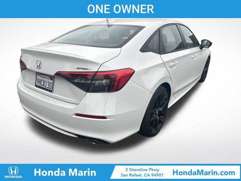 Used 2023 Honda Civic Sport image 4