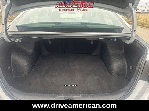 Used 2024 Nissan Altima 2.5 SV image 25