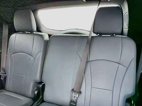 Used 2024 Buick Enclave Premium w/ Experience Buick Package AWD/4WD image 12