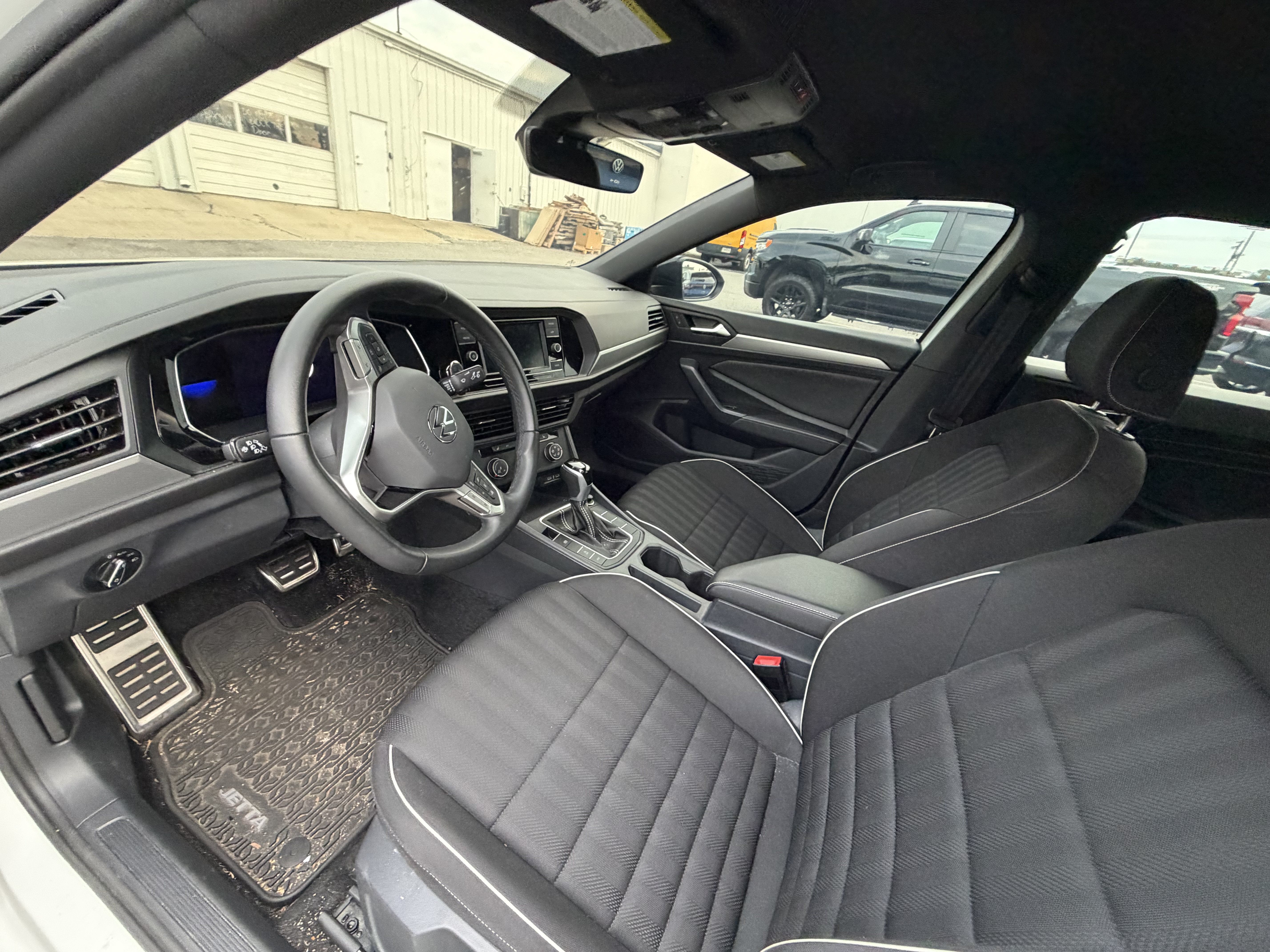 Used 2024 Volkswagen Jetta Sport FWD image 6