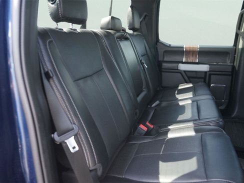Used 2019 Ford F150 Lariat w/ Equipment Group 502A Luxury AWD/4WD image 17