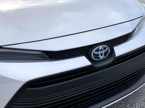 Used 2024 Toyota Corolla LE image 30