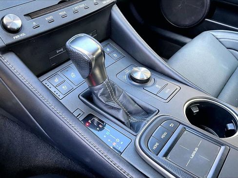 Used 2017 Lexus RC 300 F Sport image 31