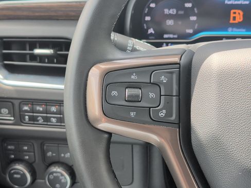 Used 2023 Chevrolet Tahoe High Country AWD/4WD image 14