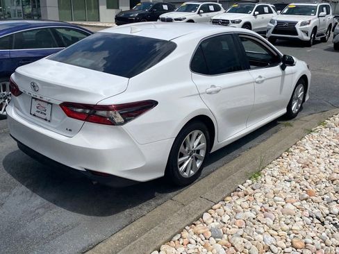 Used 2023 Toyota Camry LE w/ Convenience Package FWD image 15
