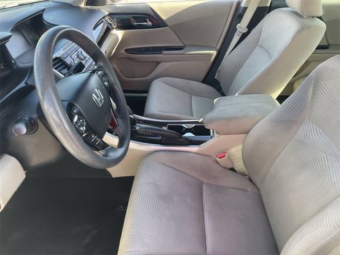 Used 2016 Honda Accord LX image 18