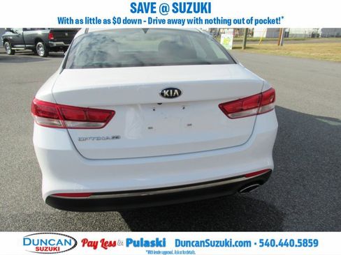 Used 2017 Kia Optima LX image 4