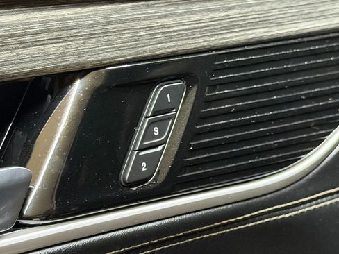 Used 2022 Jeep Wagoneer Series II w/ Premium Group I image 23