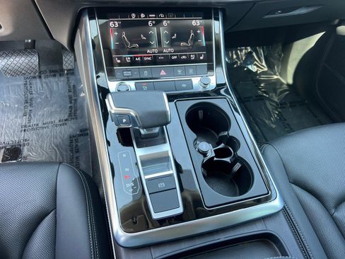 Certified 2023 Audi Q8 Premium Plus AWD/4WD image 33