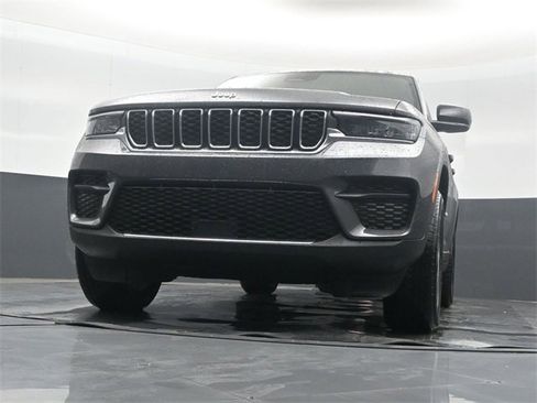 New 2025 Jeep Grand Cherokee Laredo X w/ Luxury Tech Group I image 42