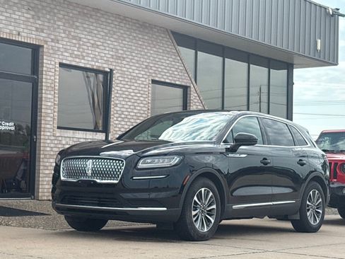Used 2022 Lincoln Nautilus Reserve AWD/4WD image 1