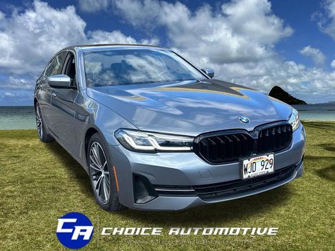 Used 2022 BMW 530i w/ Premium Package RWD image 10