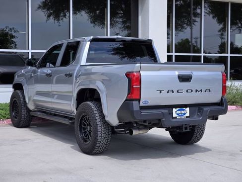 Used 2025 Toyota Tacoma SR RWD image 5