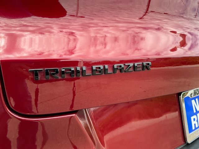 Used 2023 Chevrolet TrailBlazer RS FWD image 33