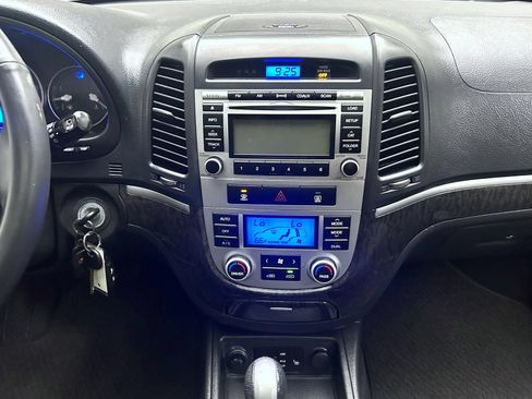 Used 2009 Hyundai Santa Fe Limited FWD image 13
