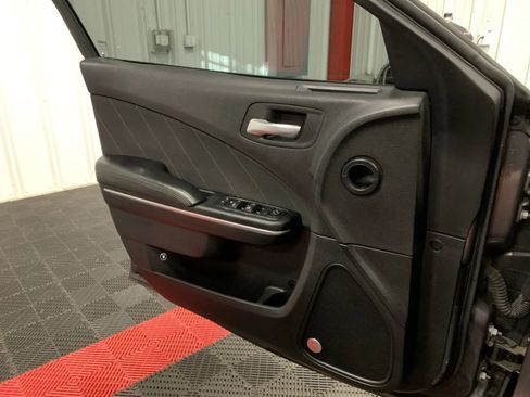 Used 2016 Dodge Charger SXT w/ Rallye Group image 27