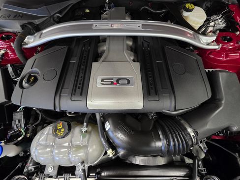 Used 2020 Ford Mustang GT Premium w/ GT Performance Package RWD image 3