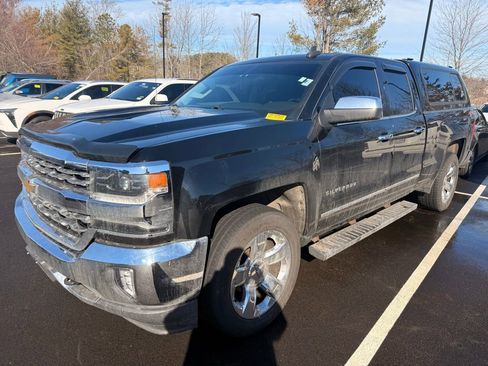 Used 2017 Chevrolet Silverado 1500 LTZ w/ Sport Package image 4