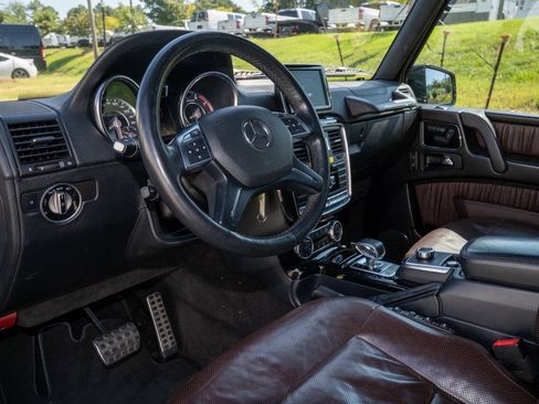 Used 2015 Mercedes-Benz G 63 AMG 4MATIC image 26