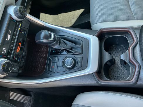 Certified 2019 Toyota RAV4 Limited w/ Cold Weather Package AWD/4WD image 15