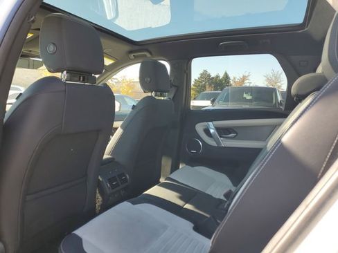 Used 2025 Land Rover Discovery Sport Dynamic SE AWD/4WD image 14