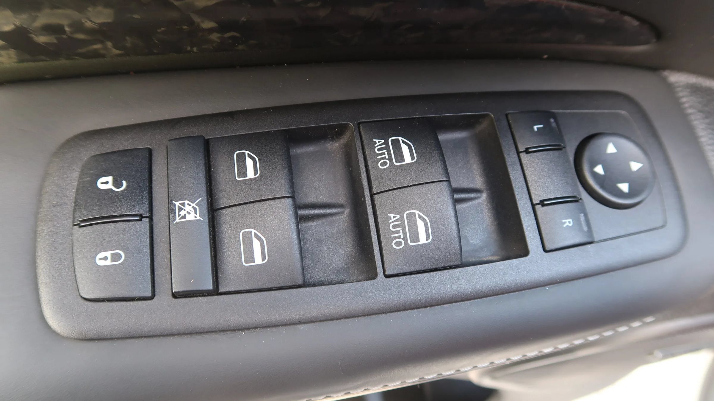 Used 2023 Dodge Durango SRT AWD/4WD image 30