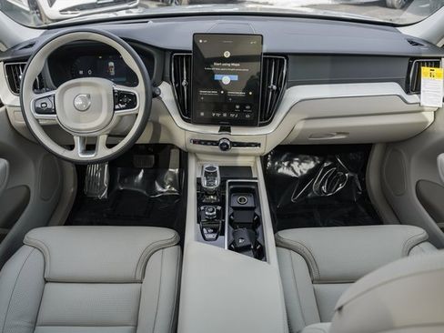 New 2026 Volvo XC60 B5 Ultra w/ Protection Package Premier image 21
