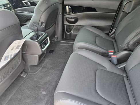 New 2026 Kia Carnival SX Prestige FWD image 23
