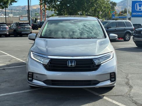 Used 2021 Honda Odyssey Touring image 11