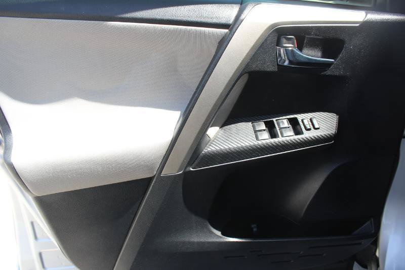 Used 2015 Toyota RAV4 XLE AWD/4WD image 10