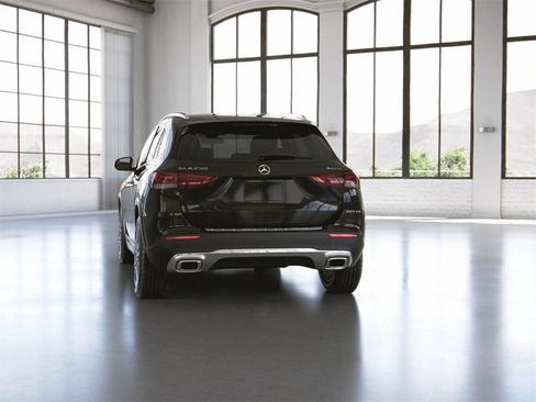 Certified 2023 Mercedes-Benz GLA 250 4MATIC image 27