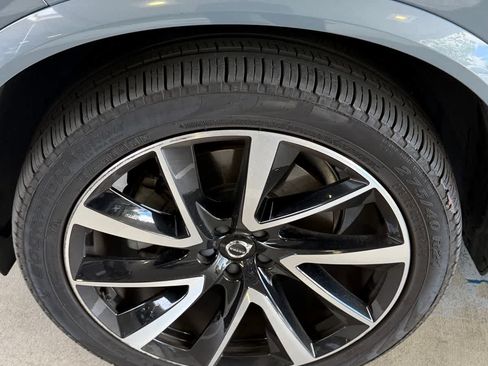 Used 2023 Volvo XC90 B6 Plus AWD/4WD image 7